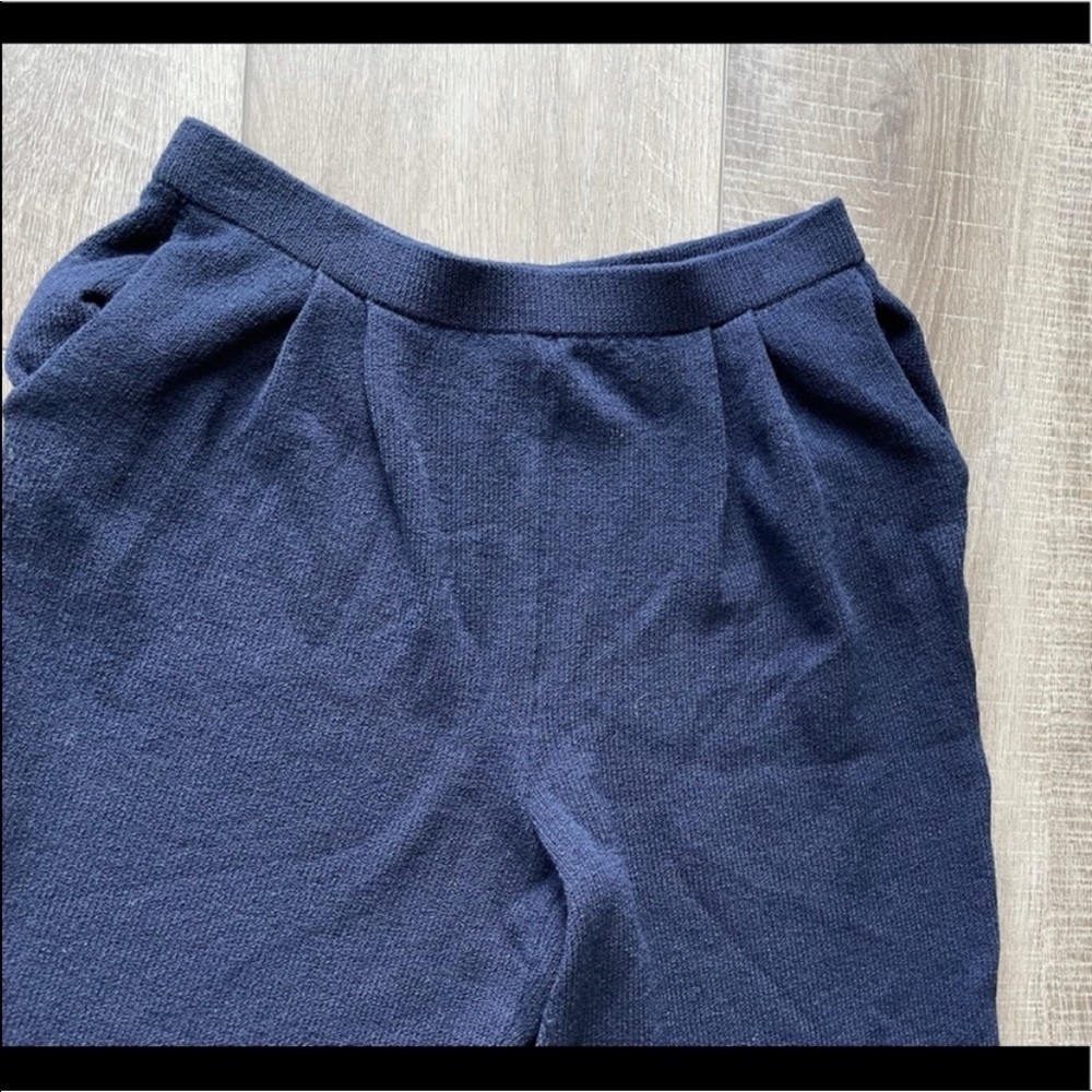 St. John Basics Cropped Pants Size 8 - Picture 2 of 5